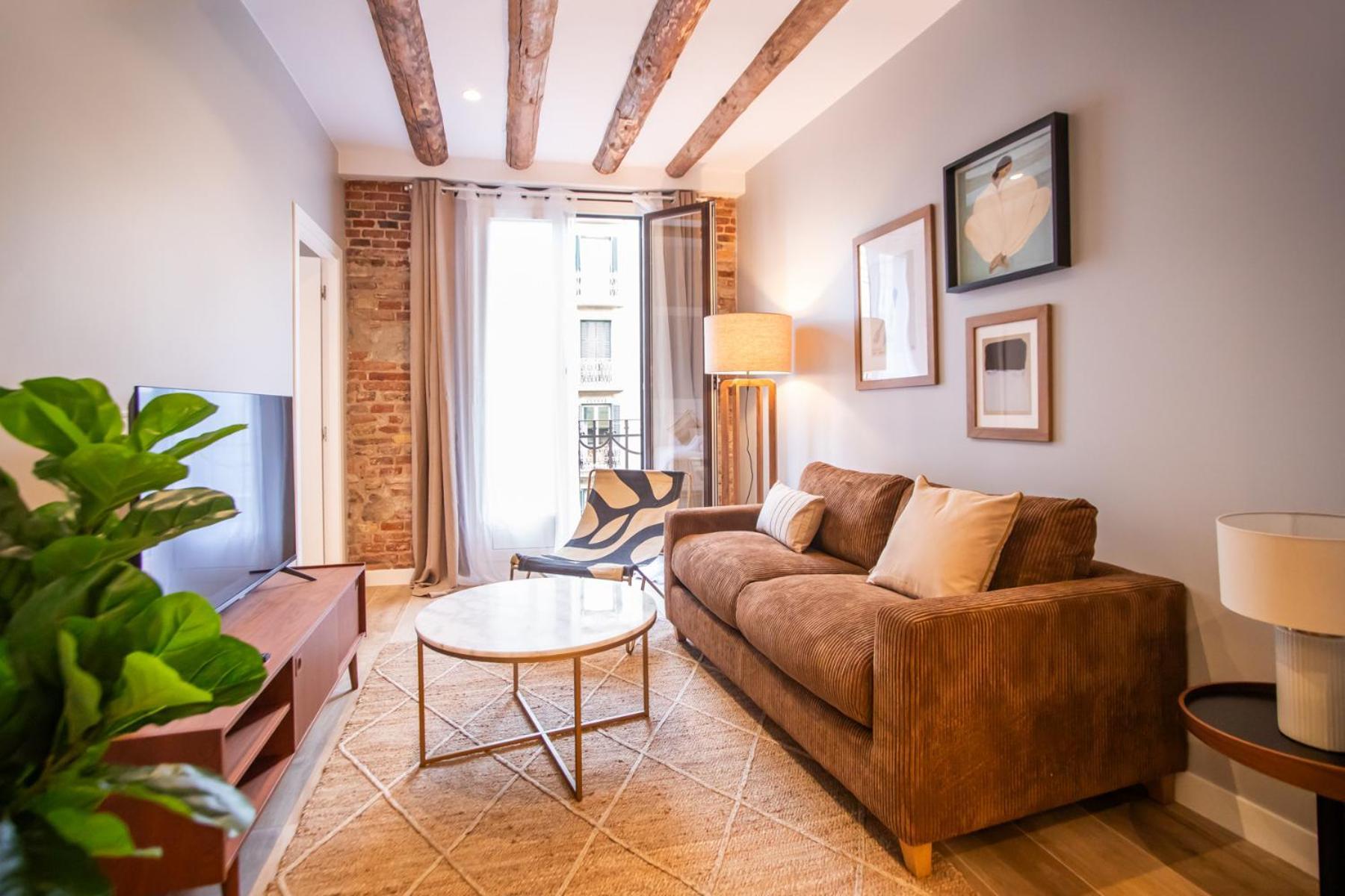 Apartamento 23mal1075- Beautiful 2br Near Sagrada Fa